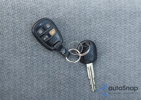 2004 Kia Optima Ex/Lx из США, поврежденный, VIN KNAGD126145311579